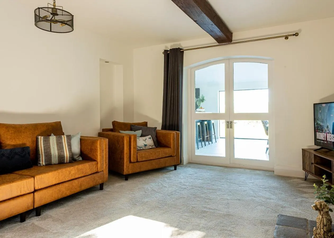 No1 Little Barrow Barns - Sleeps 10 Villa Chester
