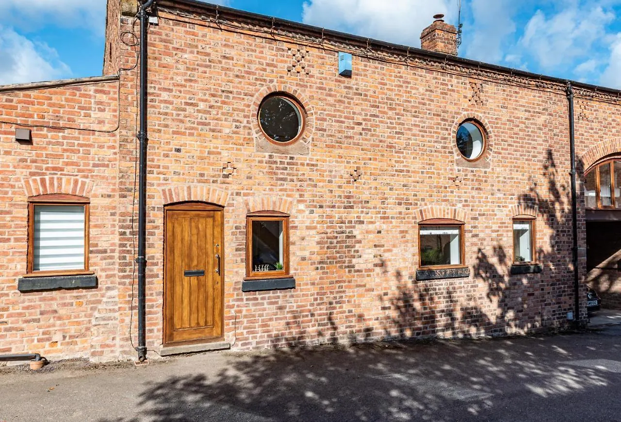 Holiday home No1 Little Barrow Barns - Sleeps 10 Villa Chester United Kingdom